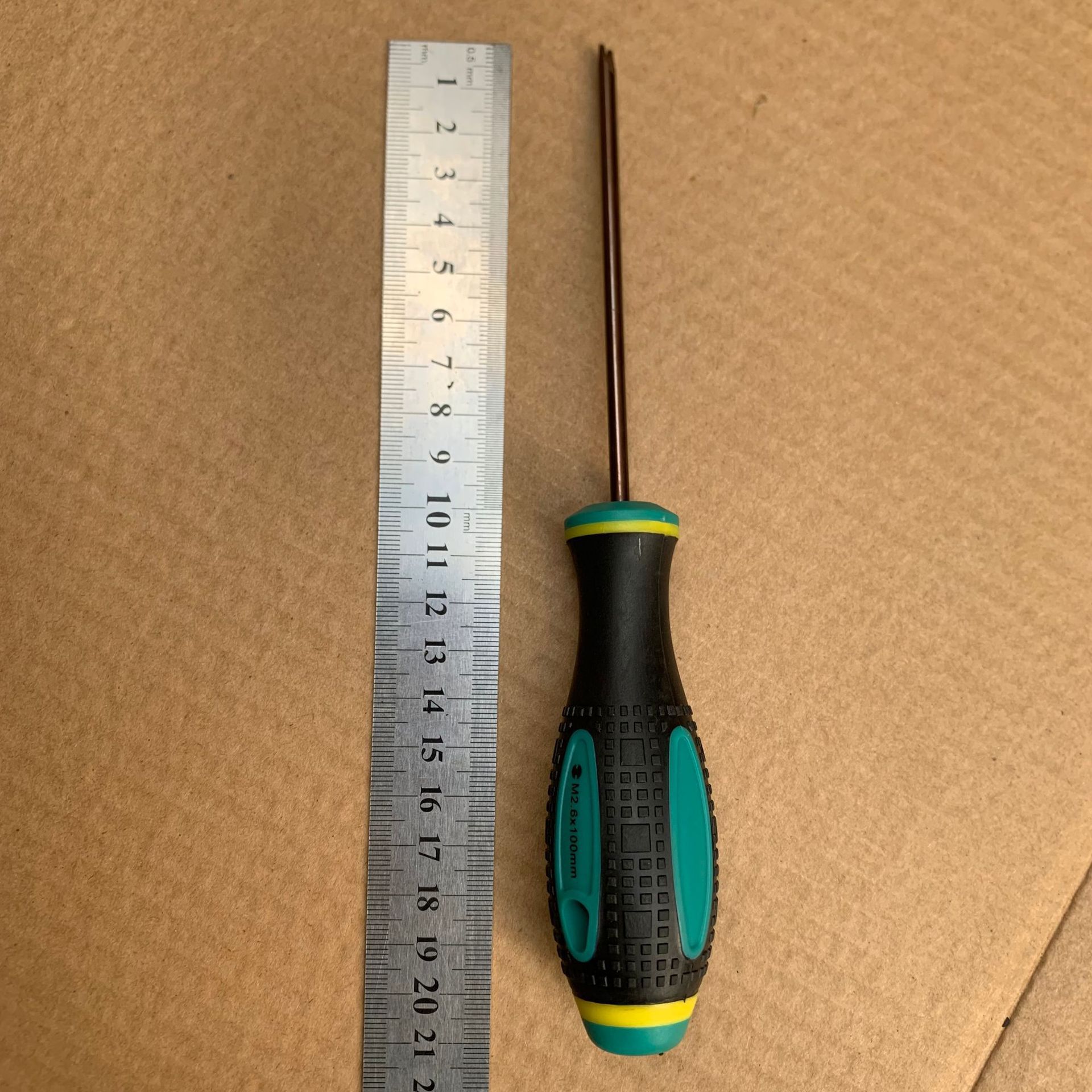 Fabricante de FUENTE S2 destornillador de forma especial Destornillador hexagonal destornillador de ciruela triángulo en forma de U en forma de Y