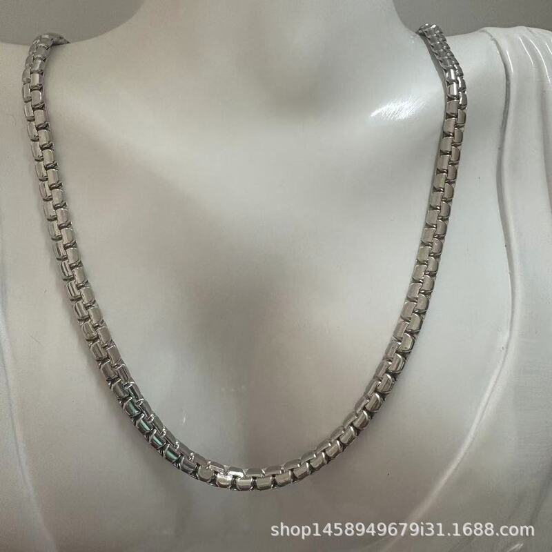 Light Luxury Pure Titanium Germanium-Inlaid Necklace for Men and Women, Fashionable and Versatile Clavicle Chain with a High-End Feel, Cross-Border Health and Wellness Accessory Light Luxury Pure Titanium Germanium-Inlaid Necklace for Men and Women, Fashionable and Versatile Clavicle Chain with a High-End Feel, Cross-Border Health and Wellness Accessory