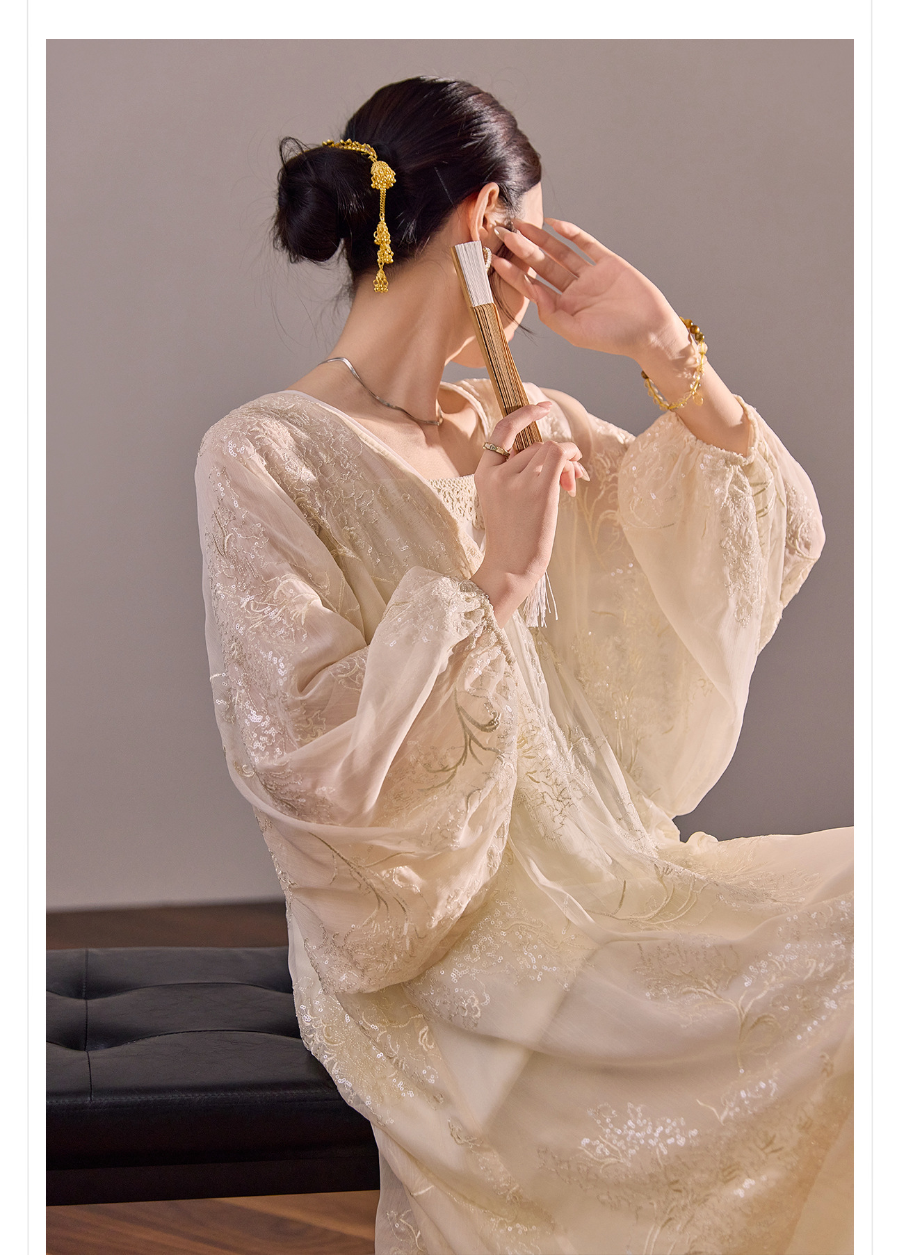 Đầm maxi nữ tay lồng cổ điển phong cách Trung Hoa mới, thiết kế thêu sang trọng — quả mơ chi tiết 2