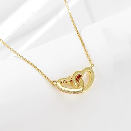 项链;戒指;耳钉