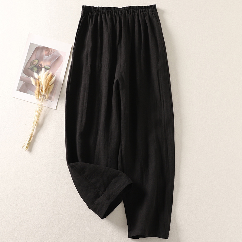 Hitam / M