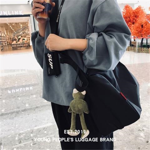 Large-capacity crossbody bag, Japanese-style trendy brand, men's casual sports gym bag, travel bag, women's style 030