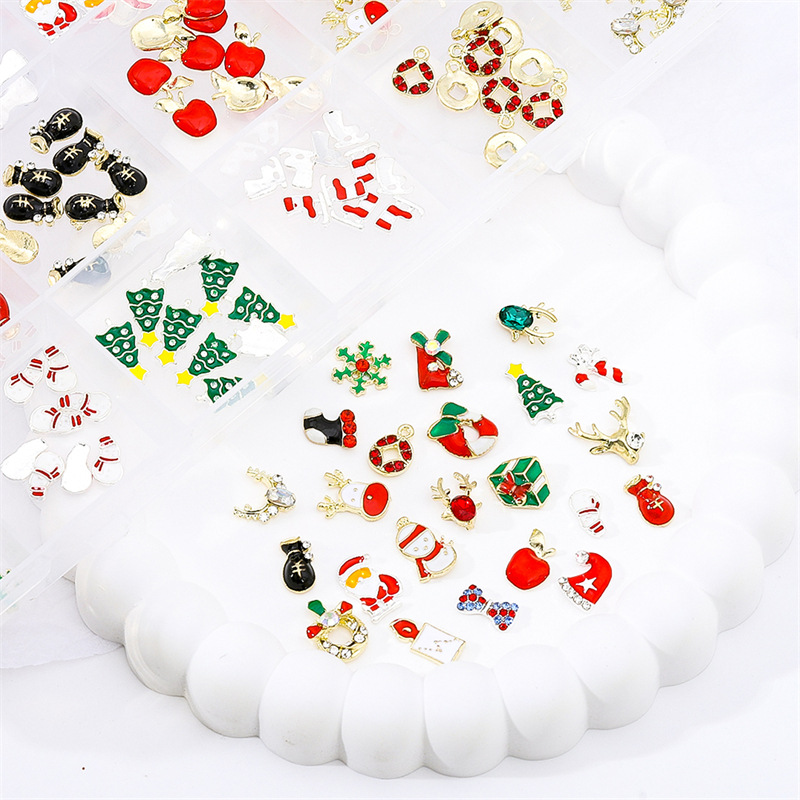 Cross-border nuevo 24 rejilla de uñas de Arte de Navidad Santa Aleación de la joyería del cráneo retro oscuro Santa Claus joyería de uñas