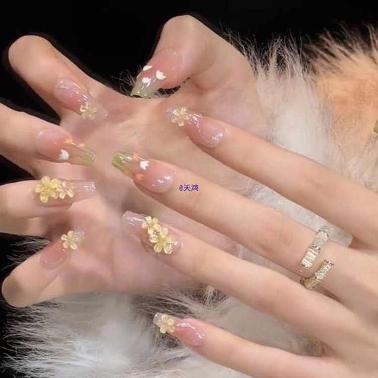 2025 New Style Manicure Wearable Nails Pure Semi-Handmade Nails Cat Eye Long Style Cheap Manicure Patches Wearable Whitening