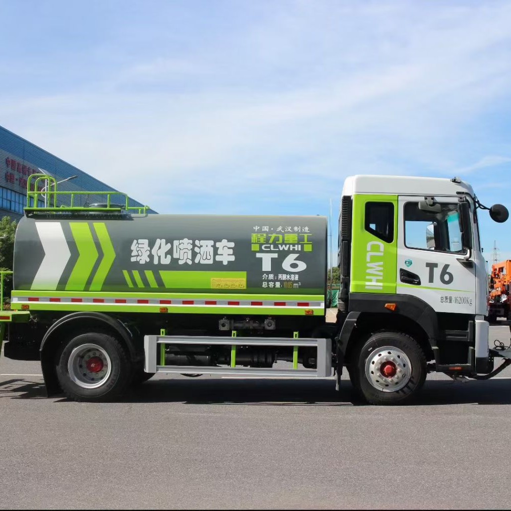 Direct sales from the manufacturer: Dongfeng 12-cubic-meter green landscaping spray truck, optional mist cannon dust suppression truck, 15-cubic-meter water sprinkler truck for export