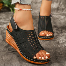 2025新款夏季镂空坡跟女凉鞋时尚休闲一字带鱼嘴凉鞋松糕厚底女鞋