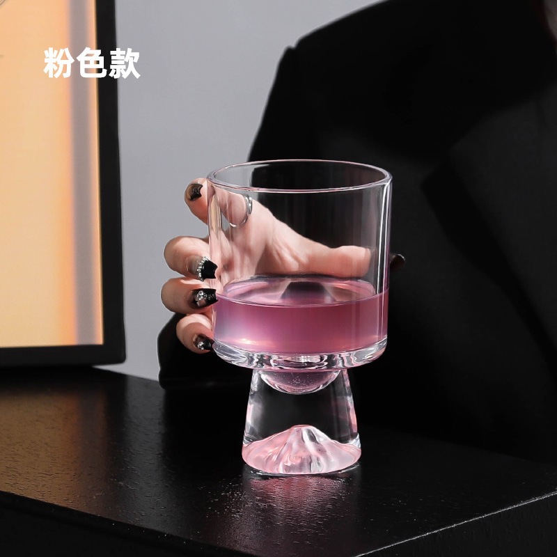Taza de vidrio de montaña rosa Taza de agua Sensación avanzada Taza de bebida creativa de nicho Taza de café Taza de cono Taza de vino