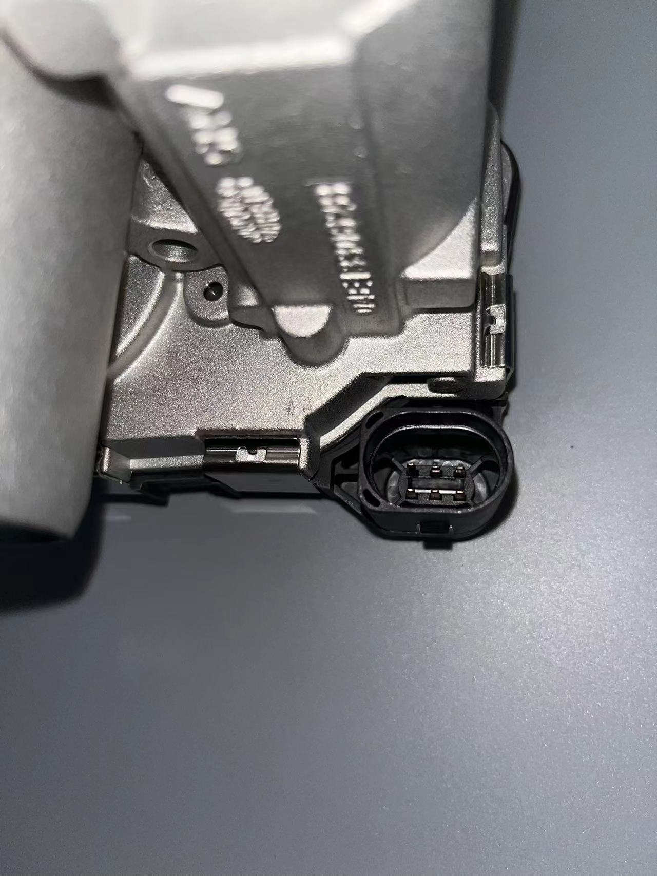 04E133062B/03F133062B/M/Q/H Bora Jetta Lavida Octavia Fabia Wild Emperor Throttle Valve