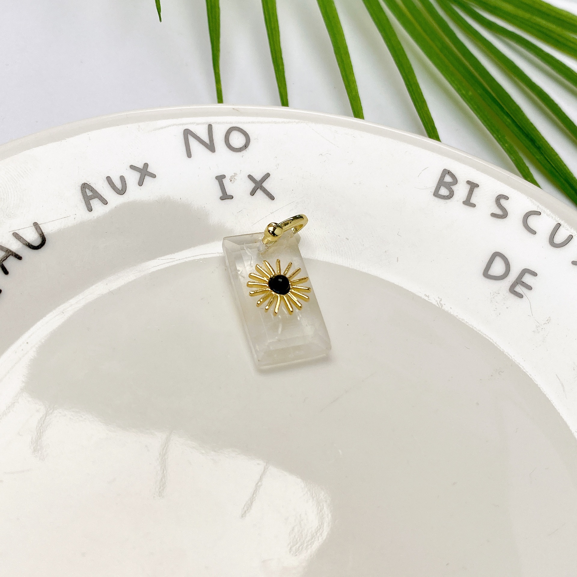 6g Weight Pendant Jewelry Making Type 1 Piece Quantity natural stone Material Sun Pattern IG Style, Retro Style Retro Natural Stone Pendant Necklaces Cold Tone  Style Simple Geometric Pattern Jewelry Accessories 10