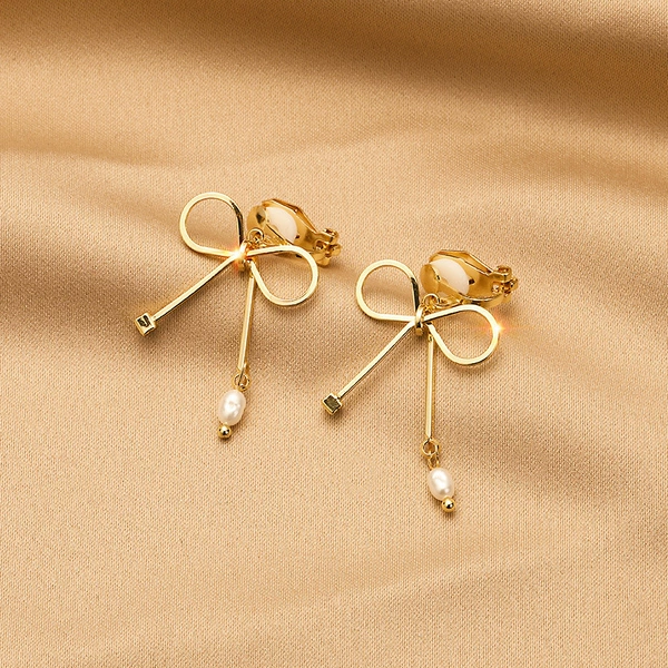 19# Golden Bow