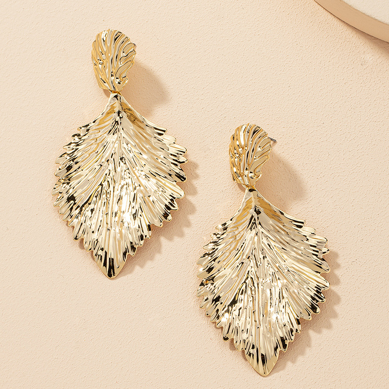 Fashion Metal Leaf Earrings display picture 8