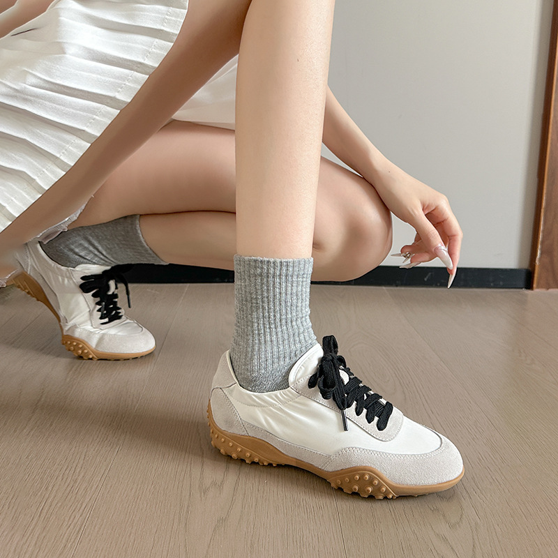 Color-Blocked Retro Lace-Up German Training Shoes, Hiking Outdoor Comfortable Soft-Soled Shoes, 2026 Spring New Casual Sneakers for Women