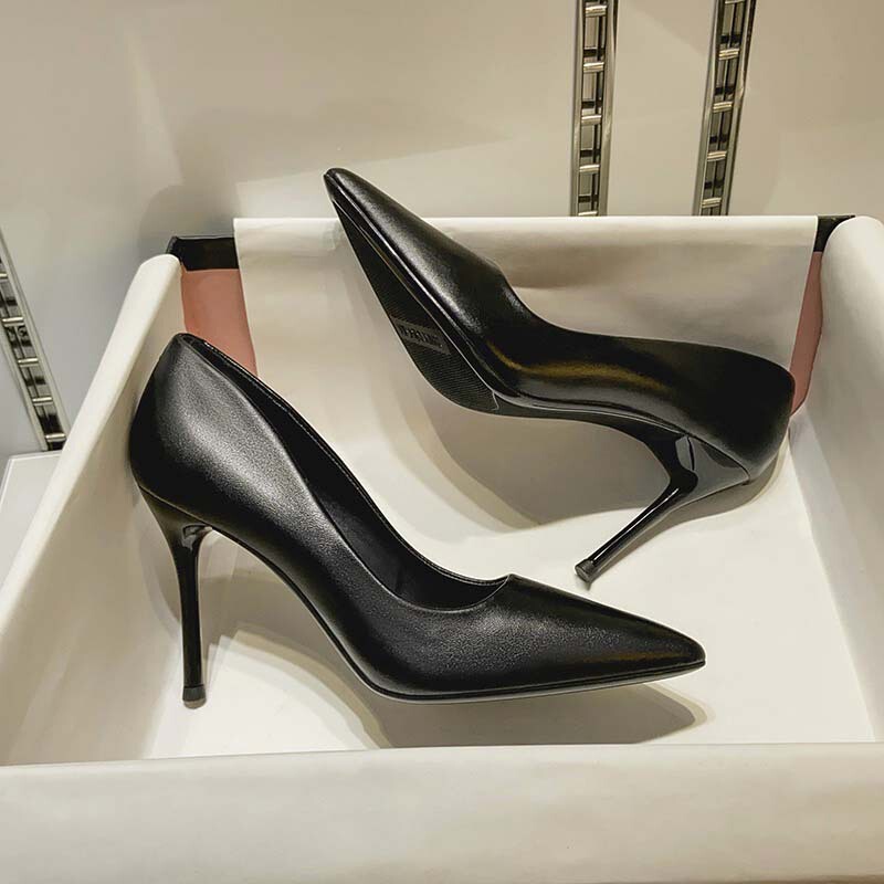 Women's Black High Heels, Thin Heels, Pointed Toe, Low Heels, Soft Leather, Small Size, Comfortable Work Shoes, High Heels for Women, Summer