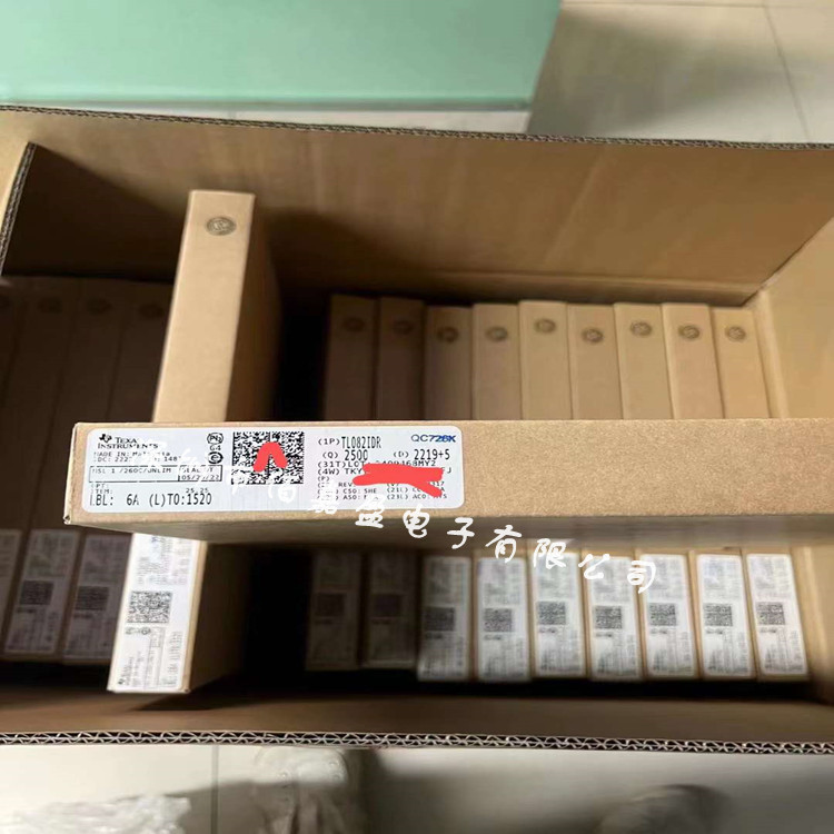 TL082IDR 运算放大器FET输入运放串和中央逆变器专业音频混音器IC