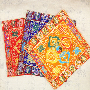Xizang Cloth Mat Embroidered with Eight Auspicious Crosses, Vajra, Bell, Pestle, Tablecloth, Ritual Utensil Mat, Length and Width 21cm Others