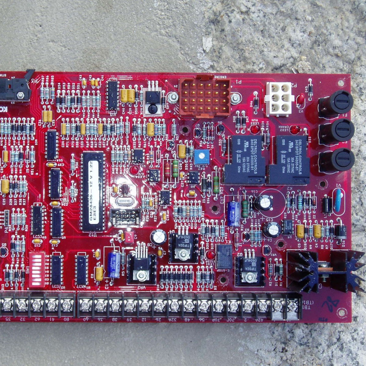 优惠供应KOHLER发电机配件，机油滤芯GM32809，GM101269，GM16703