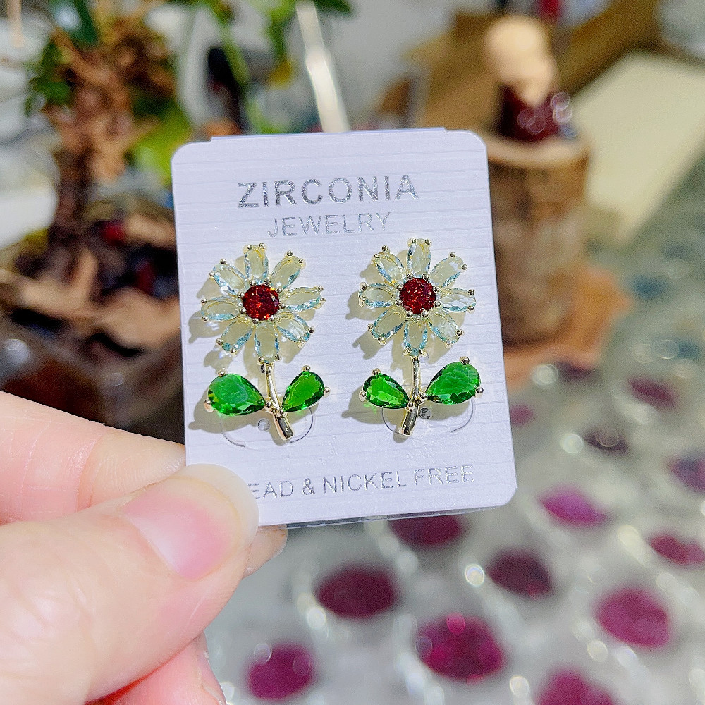 1 Pair Fashion Flower Plating Copper Zircon Drop Earrings display picture 3