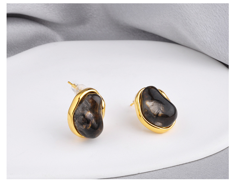 Copper Material 1 Pair Vintage Style Classic Style Geometric Irregular Plating Copper Resin 18K Gold Plated Ear Studs
