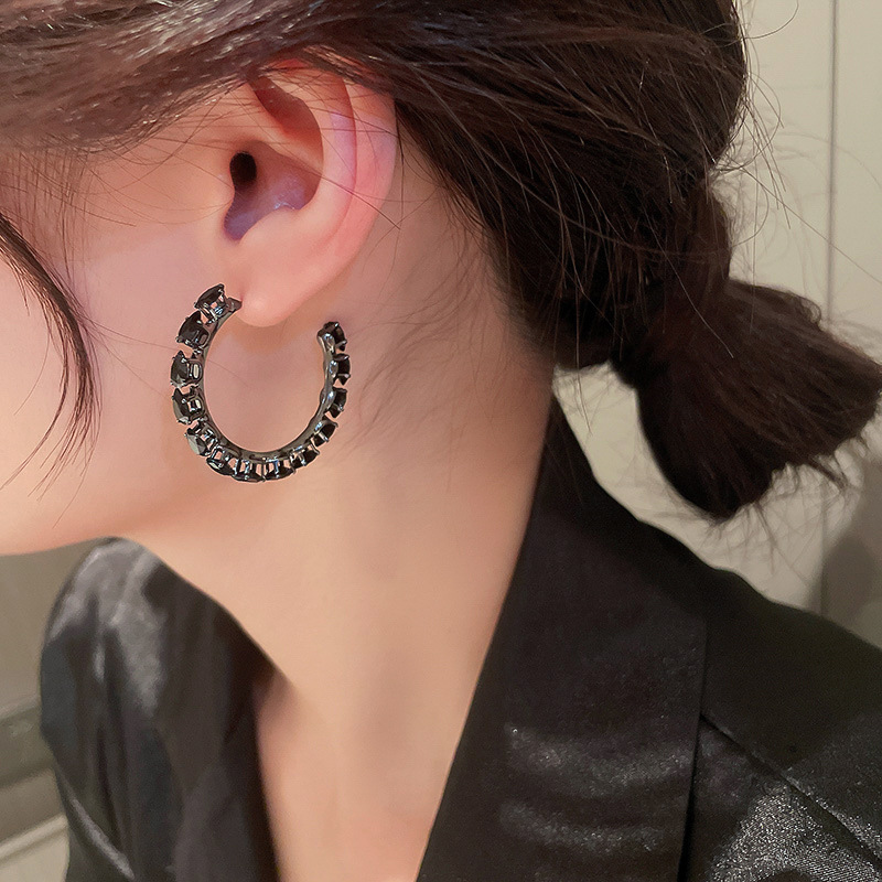 Retro C Shape Copper Inlay Zircon Ear Studs 1 Pair