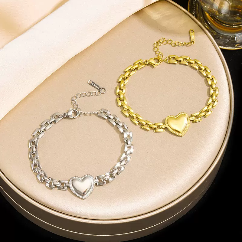 韩国钛钢爱心表带手链不褪色时尚百搭粗链条轻奢风小众设计感手饰