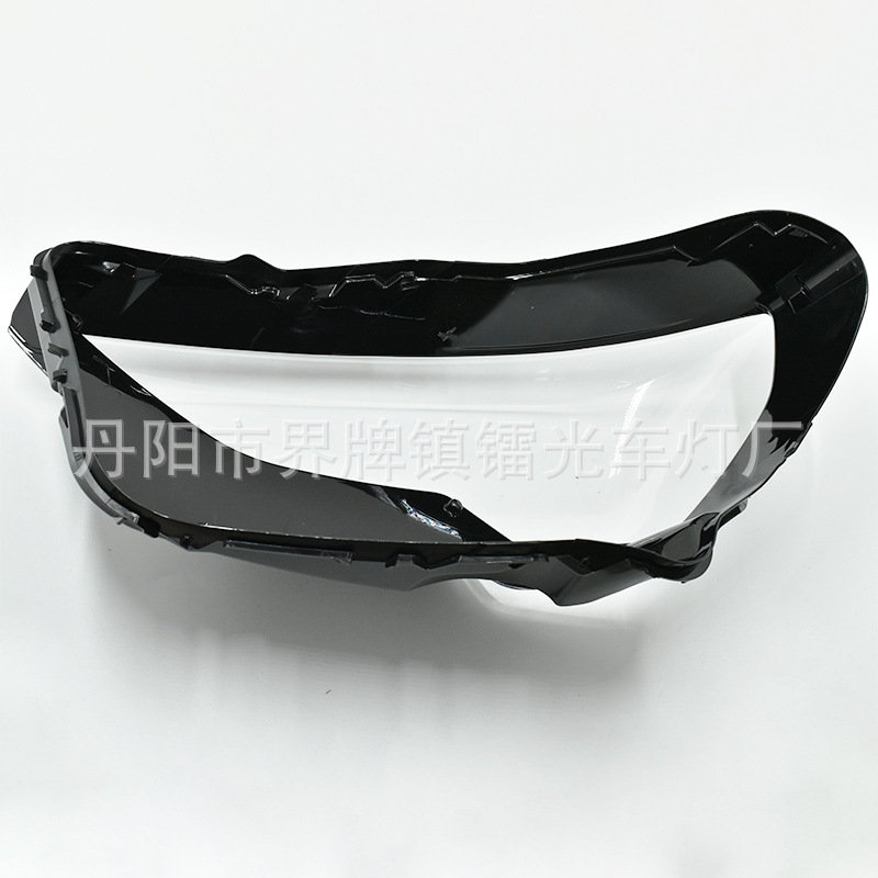 Suitable for Audi Q3 headlight cover 19-22 years old headlight transparent cover lamp shell mask rear shell headlight cover