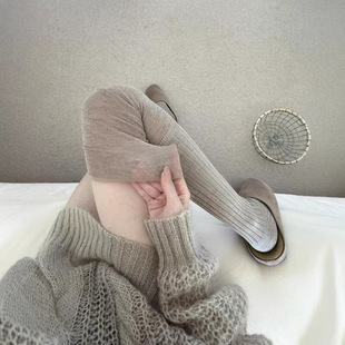�@��ľ��ɫ�^ϥ�m�Q�yƴ���LͲ�m�ٴ��@�ݻ�ɫ�����m��ɫ�Ѷ��m