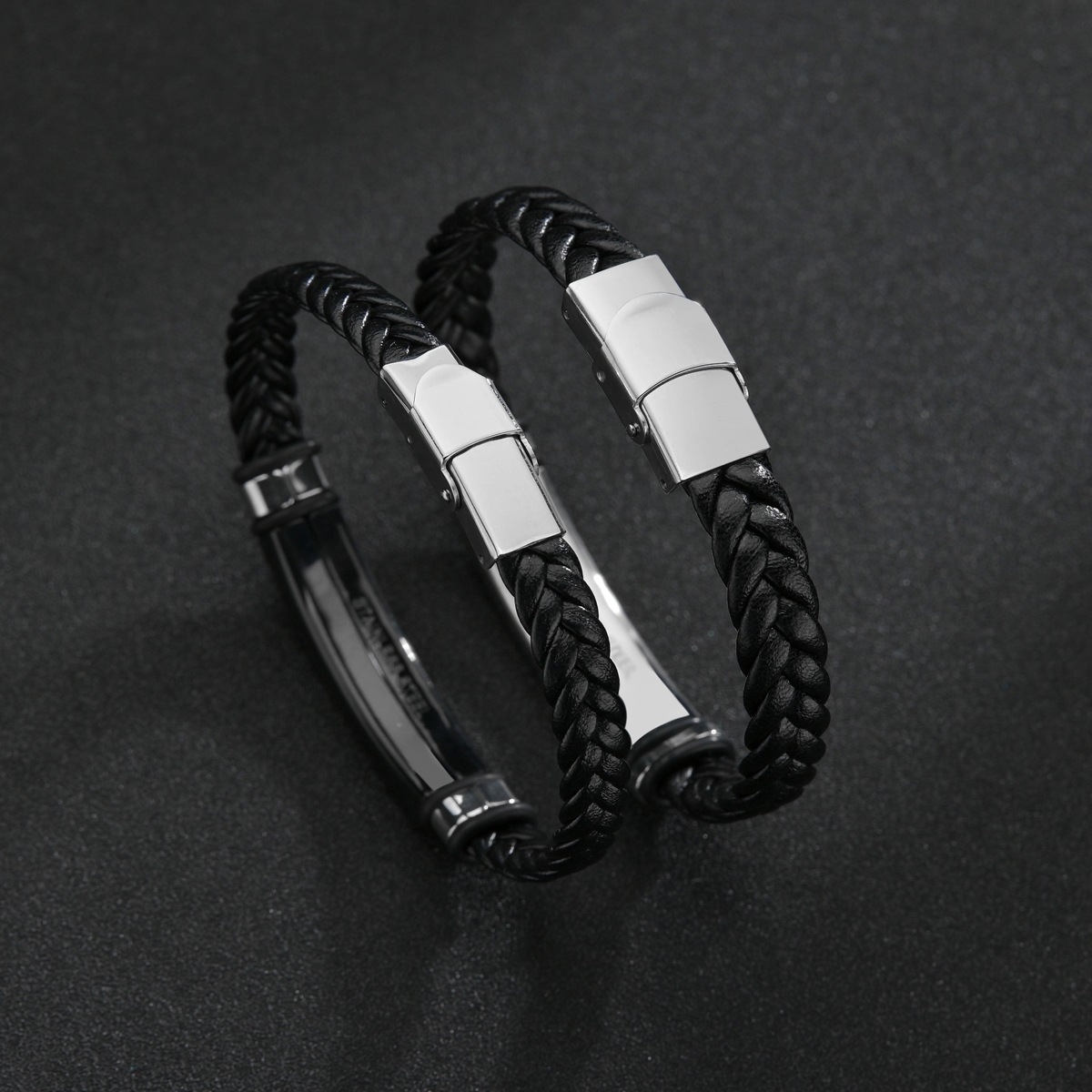 Men'S Streetwear Bangle Customization Laser Engraving Solid Color 201 Stainless Steel Vacuum Plating Black Plated Men Cord & Leather Bracelets display picture 1