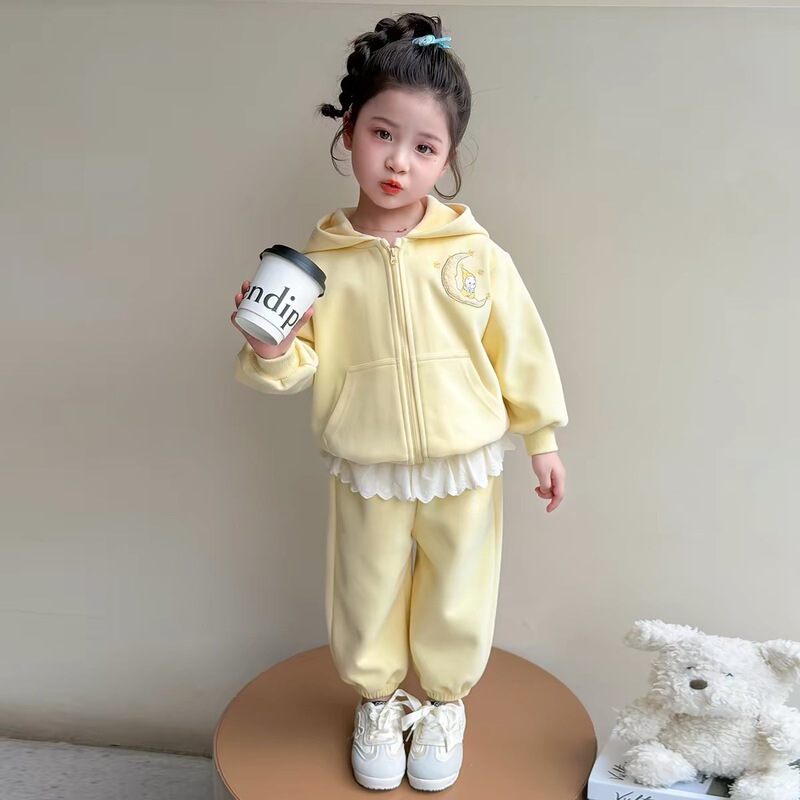 Girls' Spring and Autumn Star Outfit 2026 New Fashionable Stylish Children's Baby Girl Fall Outfit Early Autumn Sweatshirt Girls' Spring and Autumn Star Outfit 2026 New Fashionable Stylish Children's Baby Girl Fall Outfit Early Autumn Sweatshirt