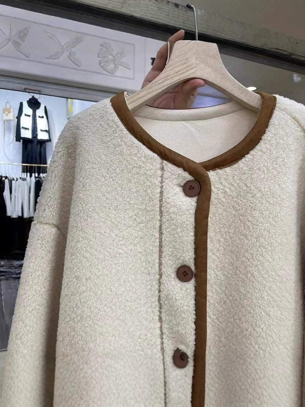 Велюровая короткая белая демисезонная стеганая куртка, стиль Chanel, корейский стиль, высококачественный стиль