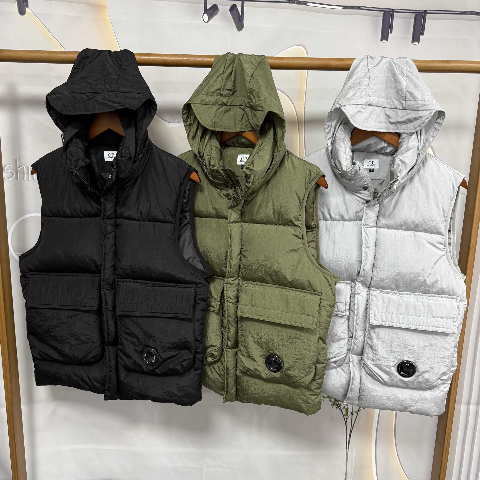CP Hooded COMPANY Lens Badge Vest - Warm and Casual - Instagram-worthy