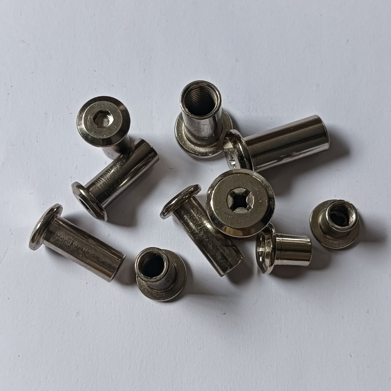 不锈镀镍倒边内六角螺母M6M8对锁螺丝 平头斜边内六角夹板螺母