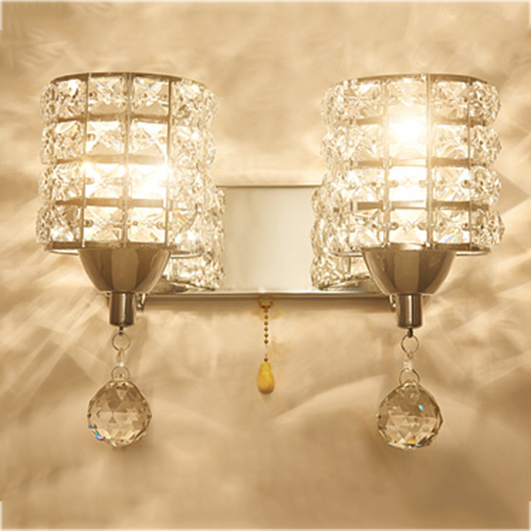 Lámpara de pared creativa moderna sala de estar TV lámpara de pared de fondo simple minimalista dormitorio lámpara de noche Luz de lujo de alta gama nueva lámpara