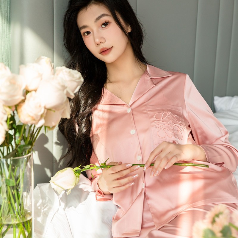 분홍색