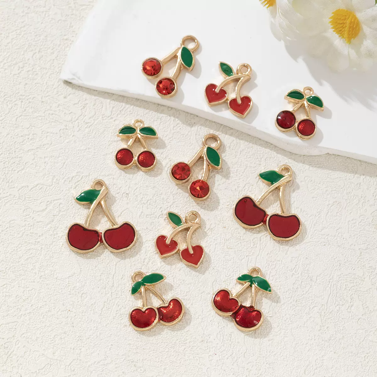 红色滴油樱桃草莓水果吊坠耳饰手链小挂件diy合金饰品配件高级感