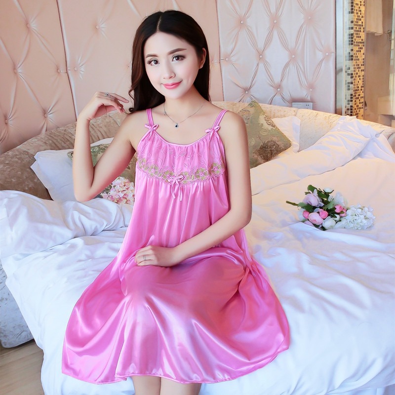 2023 camisón de seda de hielo de verano para mujer delgada y sedosa seda de hielo de mediana edad sexy suave cómodo pijamas para mujer ropa de hogar