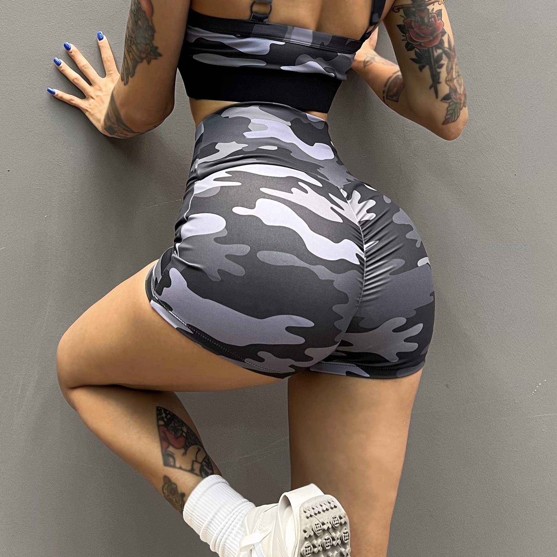 European and American cross-border camouflage yoga fitness shorts for women elastic running high-waisted tight-fitting seamless hip lift quick-drying and breathable