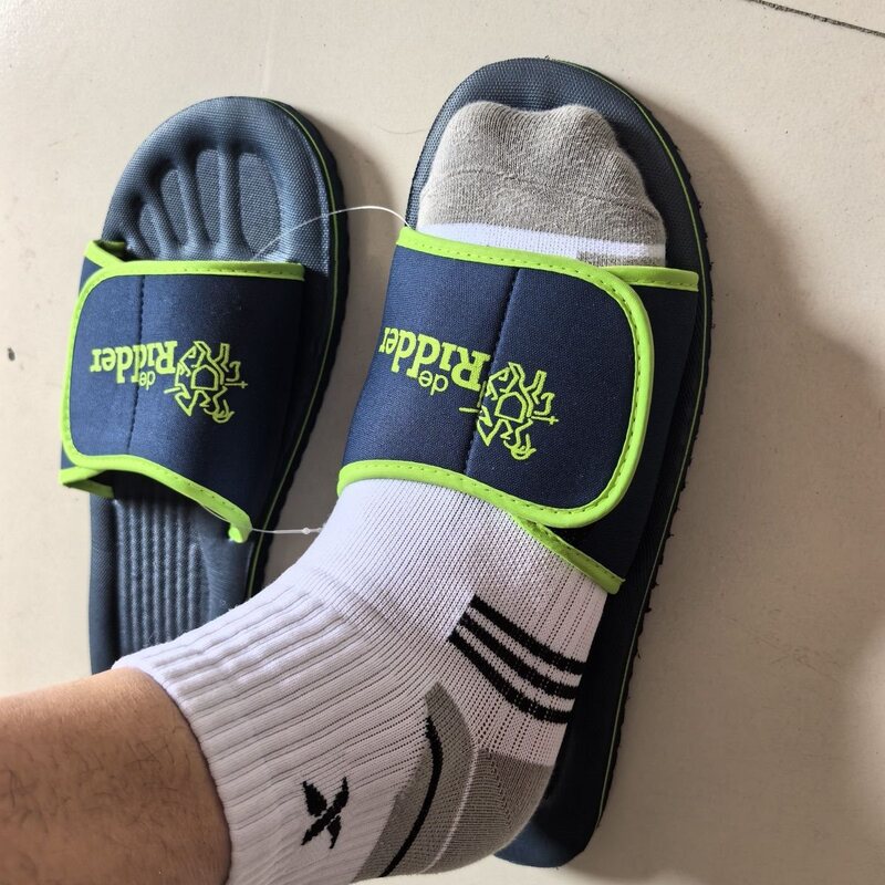 Cross-Border Large Size Couple's Adjustable Buckle Beach Sandals for Women, Lightweight Non-Slip Outdoor Slippers, Classic Style Cross-Border Large Size Couple's Adjustable Buckle Beach Sandals for Women, Lightweight Non-Slip Outdoor Slippers, Classic Style