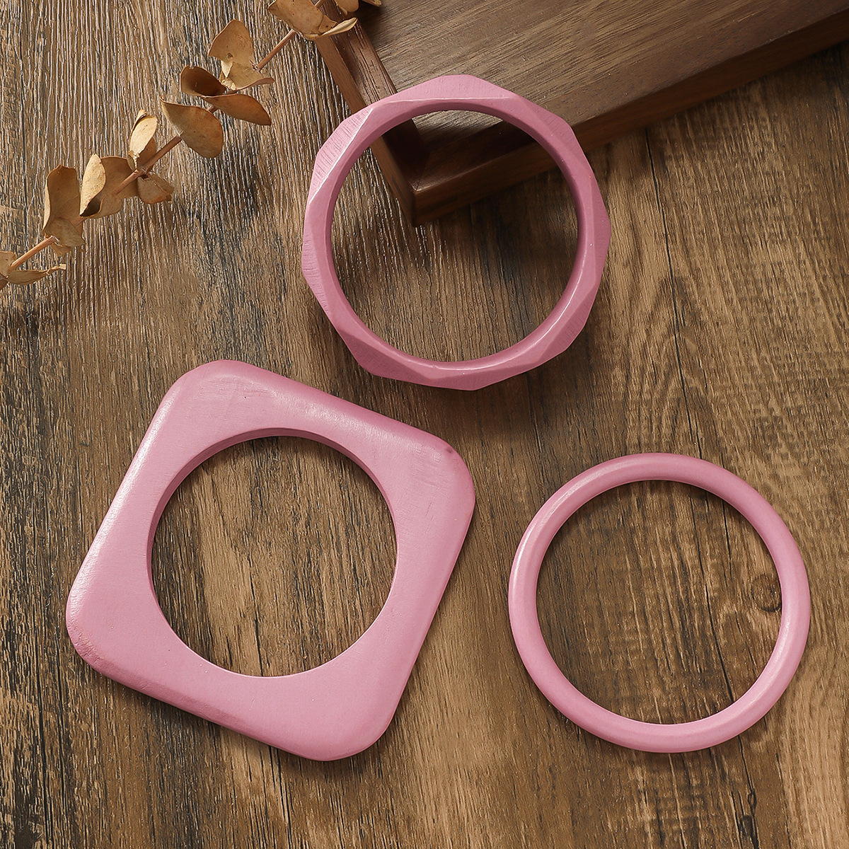 Solid Color Retro Classic Style Wood Bangle Wholesale display picture 3