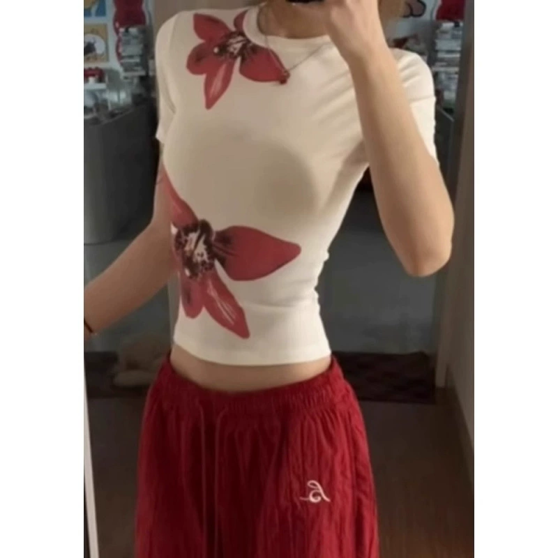 Простой и универсальный стиль для поездок на работу, новый облегающий топ с круглым вырезом и короткими рукавами, слегка толстый летний милый топ с принтом в стиле горячей девушки