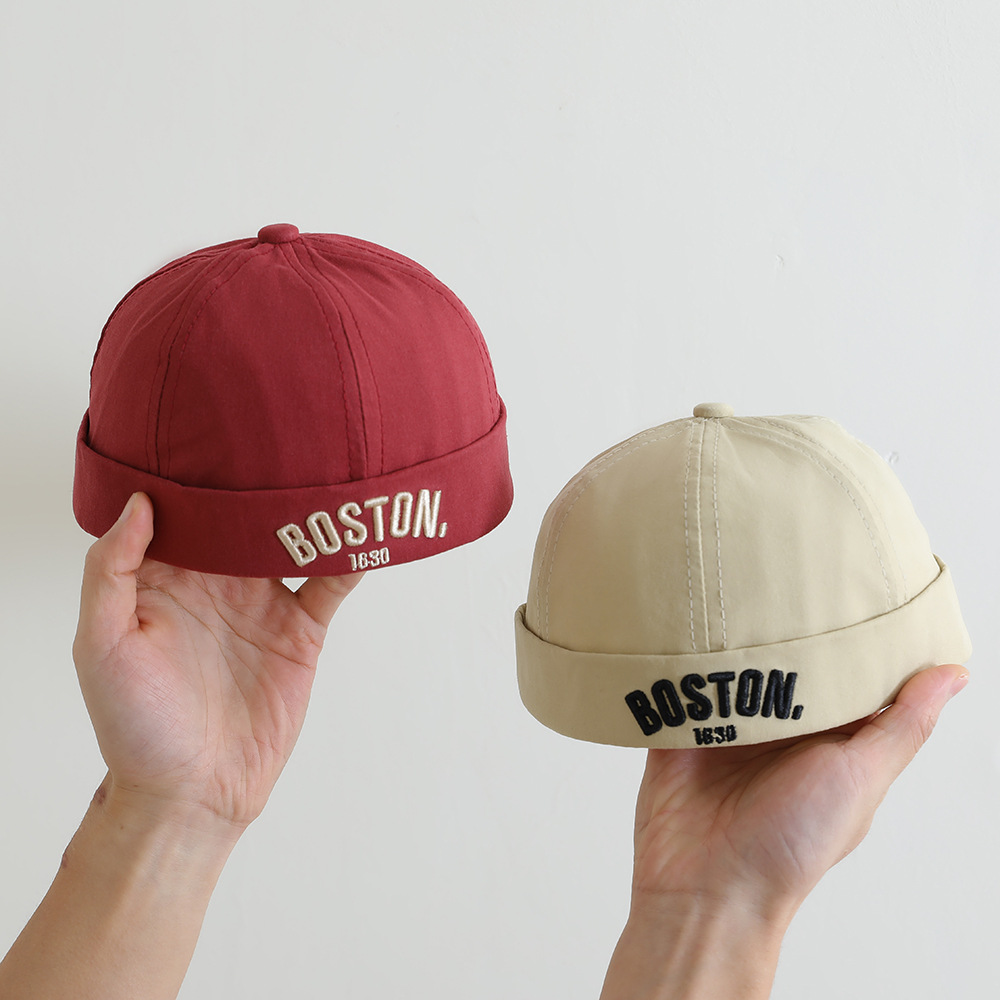 Sombreros de bebé primavera y otoño para niños primavera delgada personalidad sombrero de tierra para niños y niñas bordados letras sombrero de piel de melón bebé