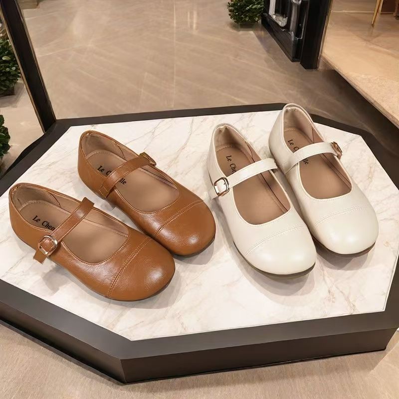 Zapatos de cabeza redonda cómodos con suela plana 2026 primavera nuevos zapatos de cuero suaves casuales retrógrados zapatos de mujer preciosa