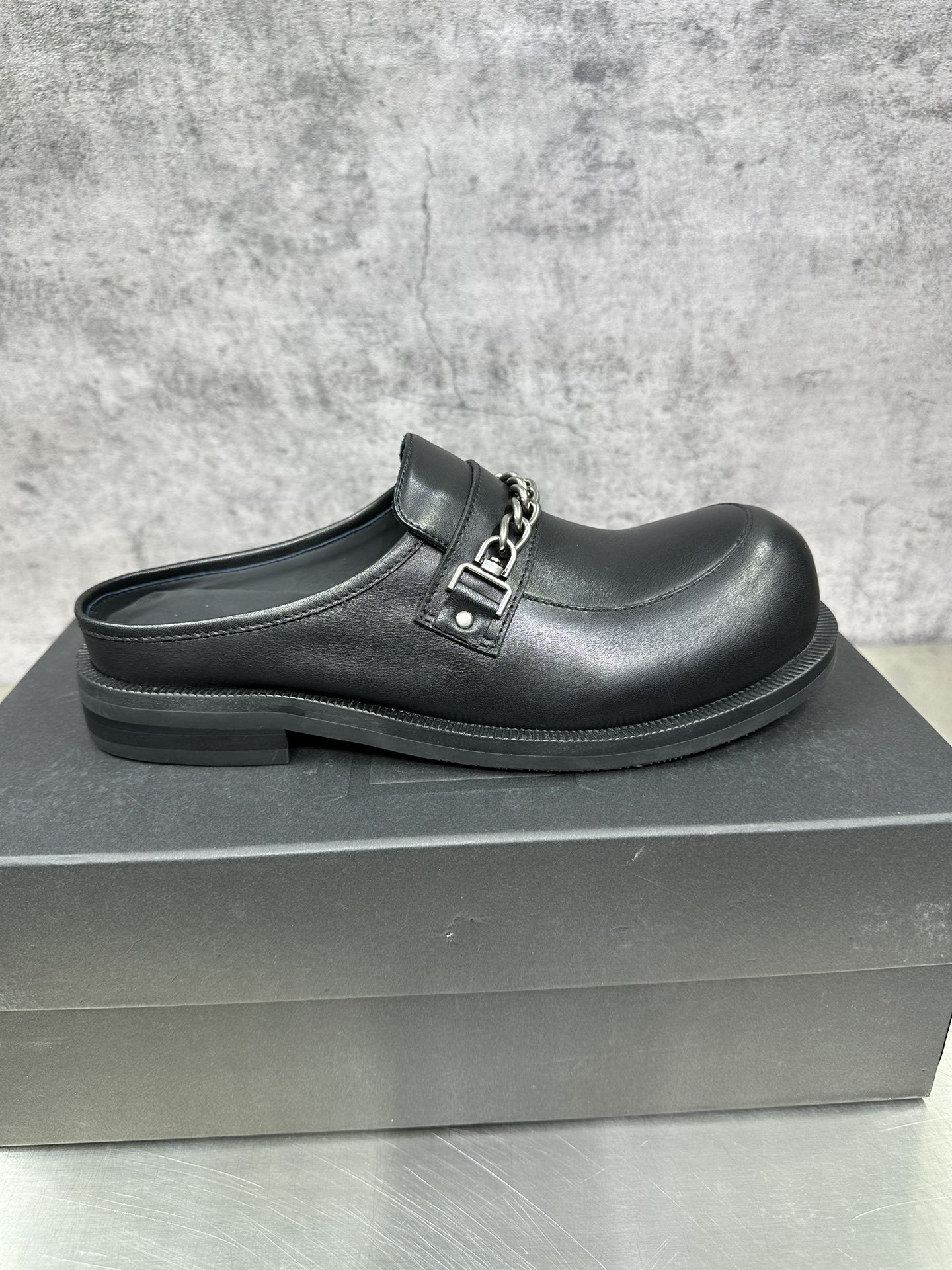 Quality Shoes Fashion Trend Men's Youth Outdoor Toe Black Thick Sole Platform Shoes Large Size Height Increasing Casual Versatile_vogvips.com