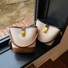 Autumn/Winter Women's Canvas Bucket Bag with High-end Feel, Large Capacity, 3D Single Shoulder Crossbody Bag with Elegant and Unique Style