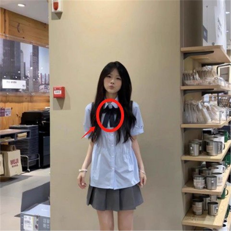 네이비 블루 파인 크로스 싱글