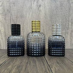 スポット B147-30ml-50ml パイナップル型ネジ口ガラス香水瓶化粧品包装便利なスプレー空ボトル