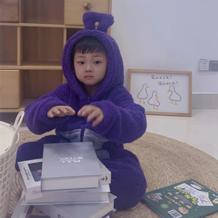 Antena de dibujos animados lindo bebé pijama de pareja de una sola pieza para hombres y mujeres Otoño e Invierno engrosado coral polar nuevo desgaste del hogar