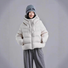 时尚短款冬季2025年短款连帽保暖加厚气质宽松羽绒服新款外套女装