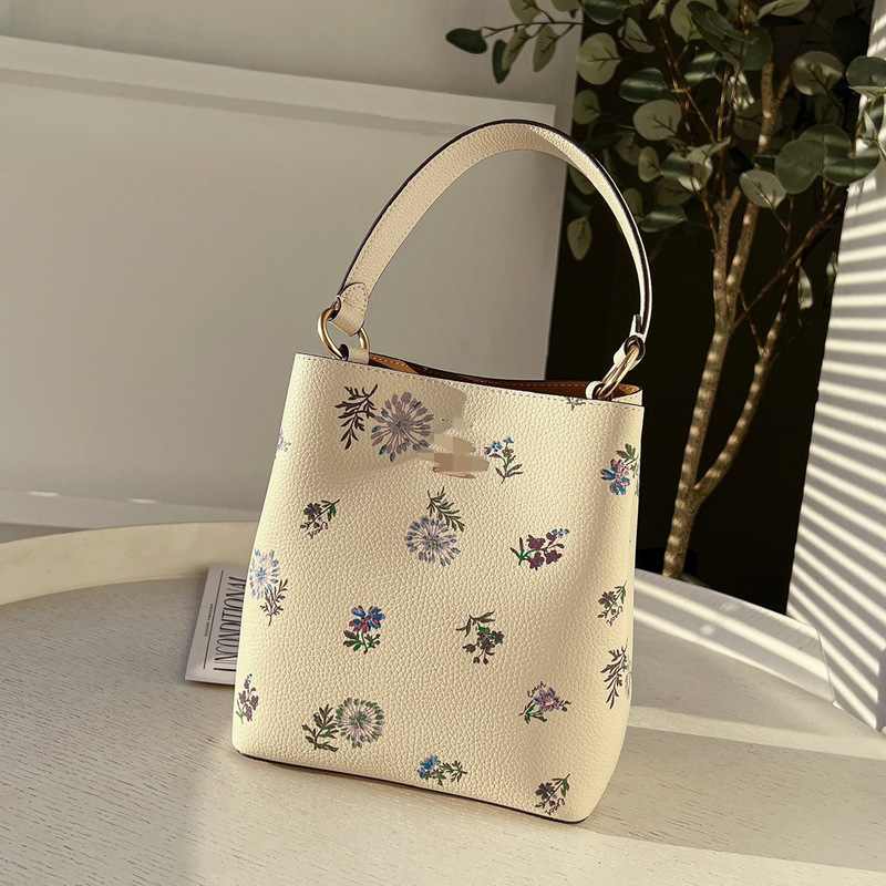 European and American printed bucket bag leather top layer cowhide women's bag tail single slung shoulder bag handbag foreign trade Original Single European and American printed bucket bag leather top layer cowhide women's bag tail single slung shoulder bag handbag foreign trade Original Single