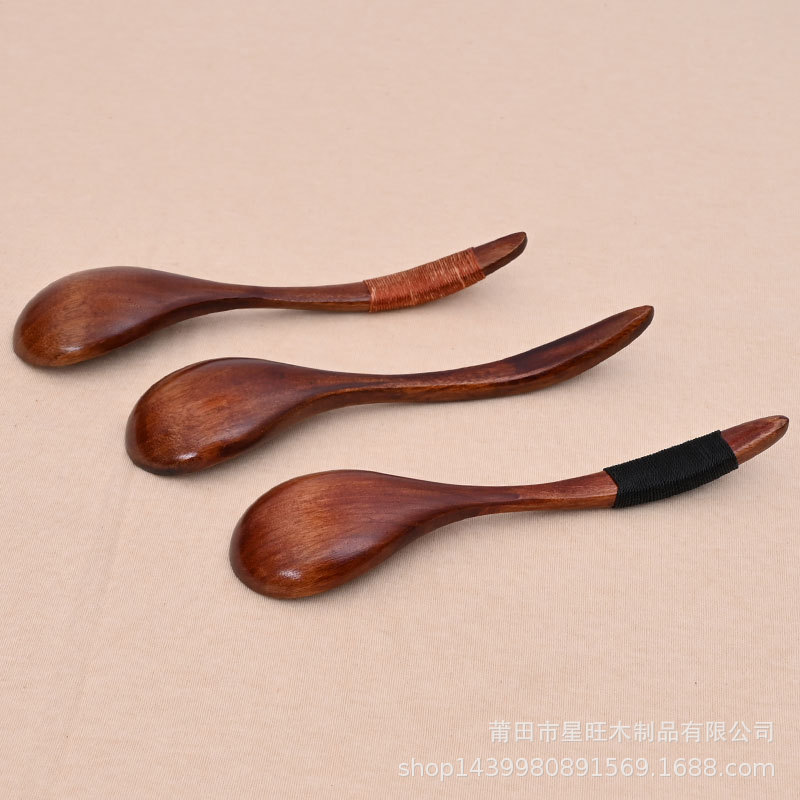 Suministro directo de fábrica hecho a mano cuchara de madera japonesa y coreana cuchara de madera para comer cuchara anti-escaldado en stock al por mayor