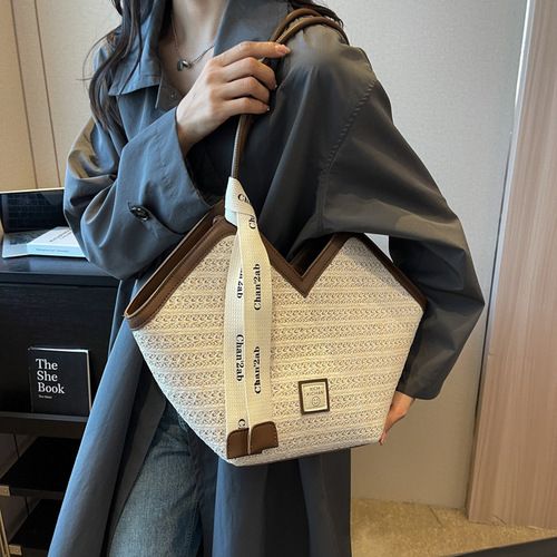 Woven straw bag women's large capacity  new summer versatile shoulder bag texture popular commuter tote bag